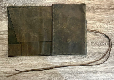 Leather Shear Roll with Detachable Side Pocket by The Foundry Salon