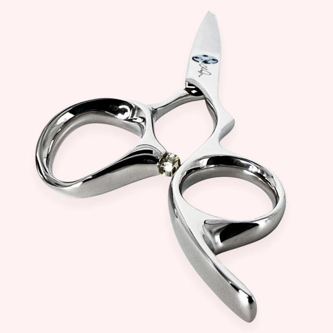 Chris Jones Signature 6.25 Japanese handmade hair shear – three-quarter view of handles