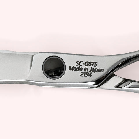 Genesis 6.75" Japanese handmade hair shear – close-up of back engraving