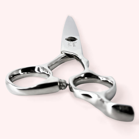 Titan 6.5 Japanese handmade hair shear – end-on view
