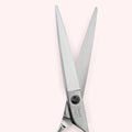 Titan 6.5 Japanese handmade hair shear – close-up of open blades