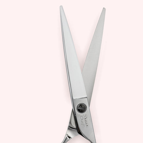 Titan 6.5 Japanese handmade hair shear – close-up of open blades